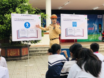 AN TOÀN GIAO THÔNG CHO NỤ CƯỜI NGÀY MAI