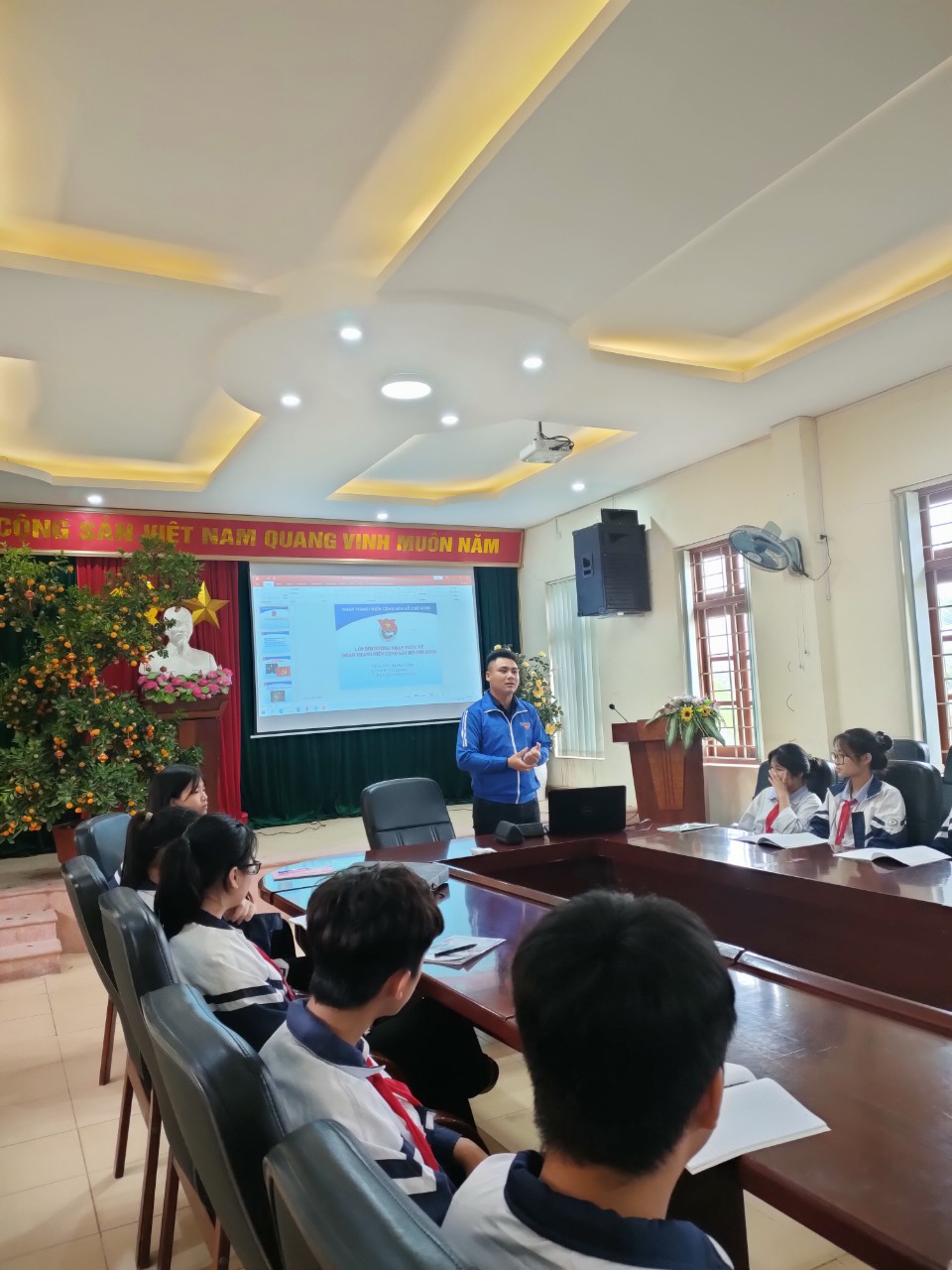 Lớp cảm tình Đoàn đợt 1 năm học 2022 - 2023